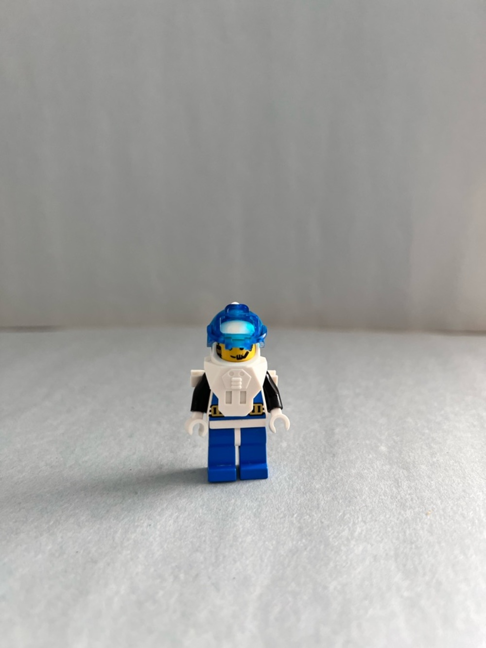 LEGO Aquazone Aquanaut Commander Minifigure